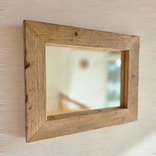 Altholz Spiegel S2338 antik Wandspiegel 42 x 52 upcycling nachhaltig Handarbeit Badspiegel Toilettenspiegel optik Alteiche