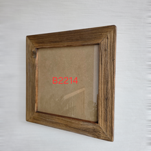 Rustikaler Bilderrahmen 30x30 cm aus sonnenverbrannten Stadelbrettern – Handgemachter Holzrahmen mit Glas & Rückwand – Vintage Bauernhaus Deko