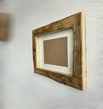 Bilderrahmen aus Altholz – B2245 Handgefertigt aus alter Gerüstbohle | Vintage Holzrahmen mit Glasfront & Passepartout