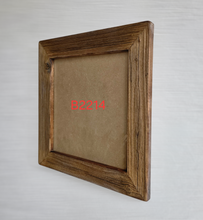 Rustikaler Bilderrahmen 30x30 cm aus sonnenverbrannten Stadelbrettern – Handgemachter Holzrahmen mit Glas & Rückwand – Vintage Bauernhaus Deko
