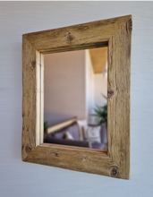 Altholz Spiegel S2102 antik Wandspiegel upcycling nachhaltig Handarbeit Badspiegel Toilettenspiegel optik Alteiche