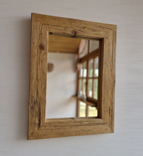 Altholz Spiegel S2143 antik Wandspiegel upcycling nachhaltig Handarbeit Badspiegel Toilettenspiegel optik Alteiche