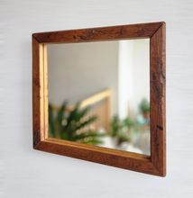 Altholz Spiegel S2229 Schminkspiegel 48 x 51  Badspiegel aus alter Kirchenbank von ca. 1750 Alteiche