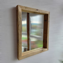 Altholz Spiegel S2362 antik Wandspiegel upcycling nachhaltig Handarbeit Badspiegel Toilettenspiegel