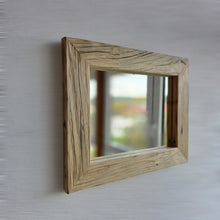 Altholz Spiegel S2358 antik Wandspiegel 42 x 52 upcycling nachhaltig Handarbeit Badspiegel Toilettenspiegel optik Alteiche