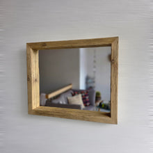 Altholz Spiegel S2362 antik Wandspiegel upcycling nachhaltig Handarbeit Badspiegel Toilettenspiegel