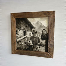 Altholz Bilderrahmen 40x40 cm rustikal, sonnenverbranntes Scheunenholz handgefertigt mit Glas, Vintage Fotorahmen Holz Unikat, Wanddeko B2531