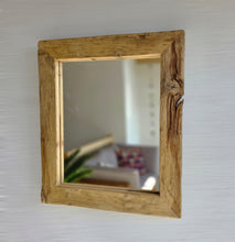 Altholz Spiegel S2325 antik Wandspiegel 53 x 60 upcycling nachhaltig Handarbeit Badspiegel Toilettenspiegel optik Alteiche