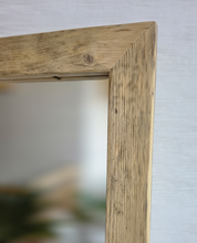 Spiegel alte Balken S2241 Badspiegel mit Ablage Altholz Altholzspiegel Holzspiegel Wandspiegel