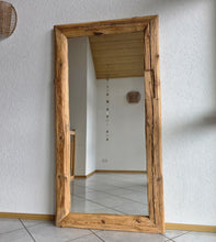 Exklusiver Altholzspiegel aus handgeschlagenen Balken – 92 x 176 cm | Unikat S2344 Altholzspiegel