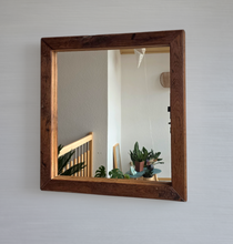 Altholz Spiegel S2229 Schminkspiegel 48 x 51  Badspiegel aus alter Kirchenbank von ca. 1750 Alteiche