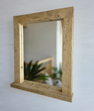 Spiegel alte Balken S2241 Badspiegel mit Ablage Altholz Altholzspiegel Holzspiegel Wandspiegel