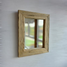Altholz Spiegel S2358 antik Wandspiegel 42 x 52 upcycling nachhaltig Handarbeit Badspiegel Toilettenspiegel optik Alteiche