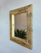 Altholz Spiegel S2235 antik Wandspiegel 42 x 52 upcycling nachhaltig Handarbeit Badspiegel Toilettenspiegel optik Alteiche